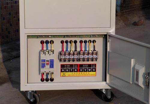 穩(wěn)壓器怎么接線