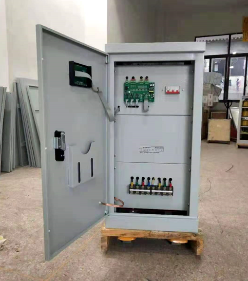 銅柱式三相穩壓器